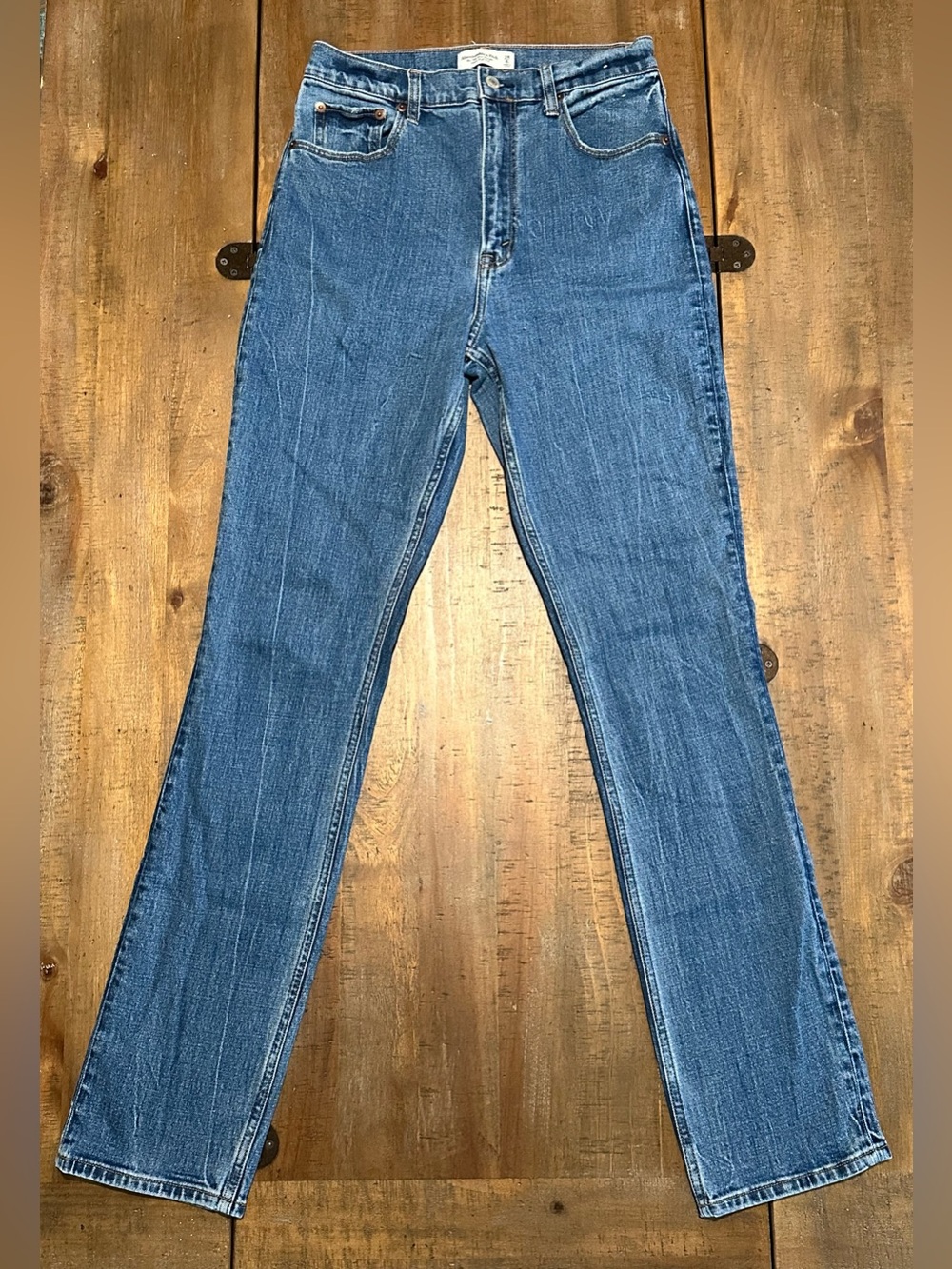 Abercrombie and Fitch 90s Ultra High Rise Slim Straight Jeans